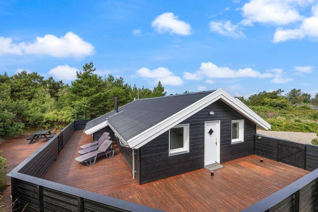 Feriehus til 7 personer med terrasse i Søndervig in Søndervig, Holmsland Klit