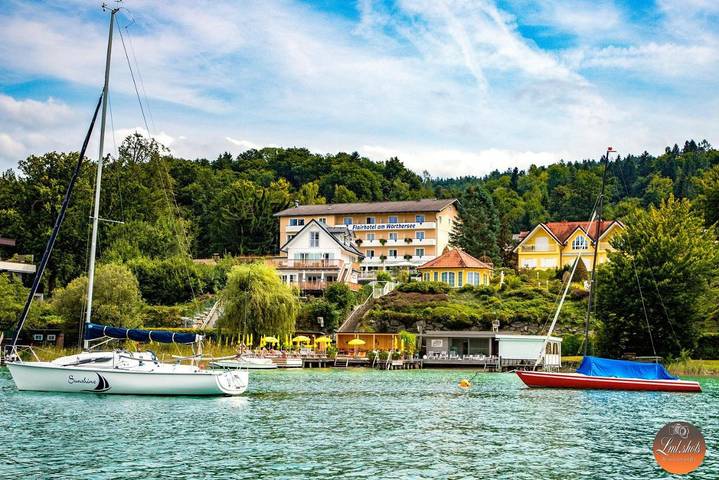 Hotel für 4 Personen, mit Ausblick und Sauna sowie Garten und Pool in Schiefling am See