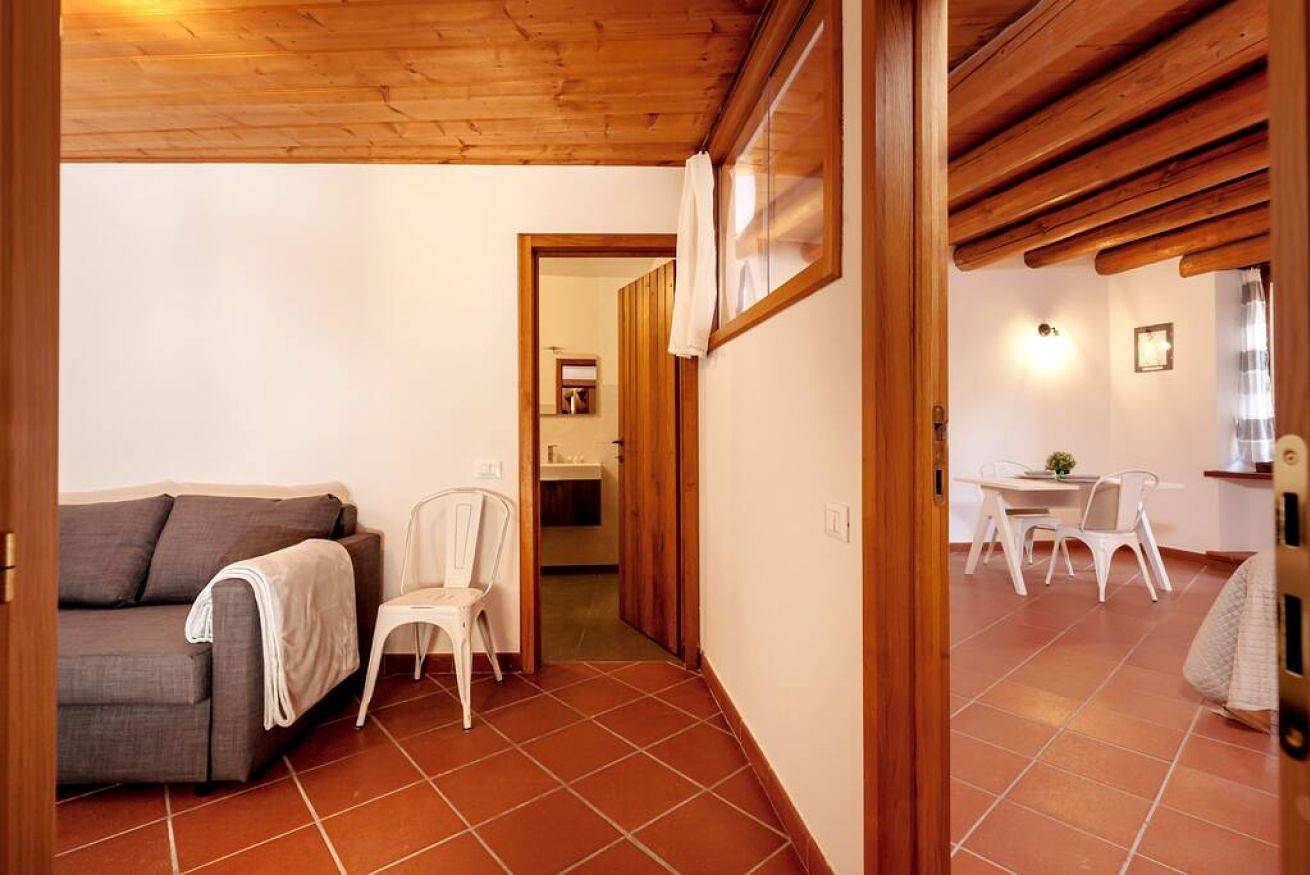 Ganze Wohnung, Paccasassi – [★Zentrum★] am Platz mit Parkplatz, Klimaanlage & Wlan in Sirolo, Riviera del Conero