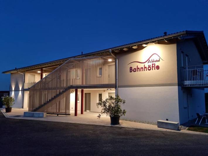 Hotel, mit Balkon/Terrasse und Terrasse