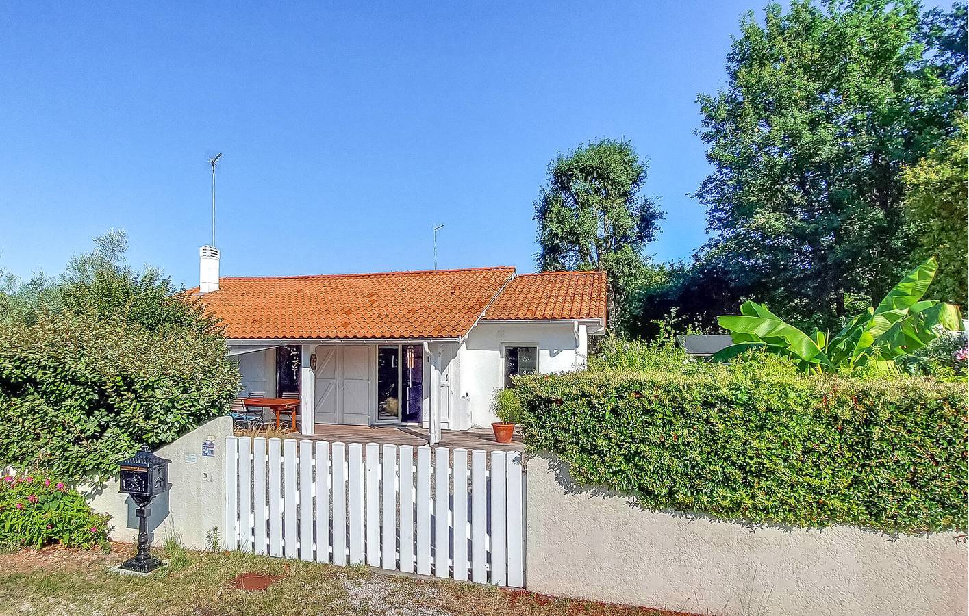 Retiro junto a la playa con piscina y WiFi, a 1,5 km de la playa in Andernos-les-Bains, Region de Arcachon