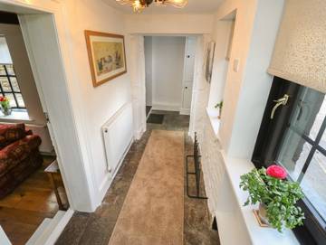 Log Cabin for 4 People in Barnsley, South Yorkshire, Photo 3