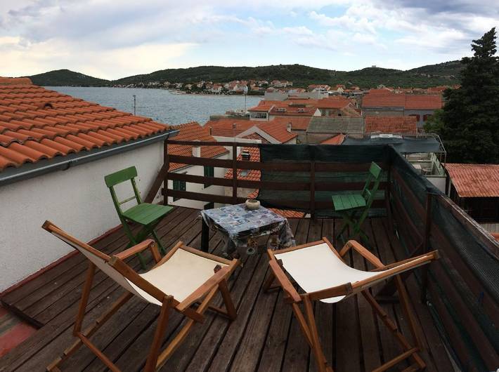 Apartament wakacyjny dla 4 osób, z ogród, zwierzęta dozwolone w Murter (wyspa)