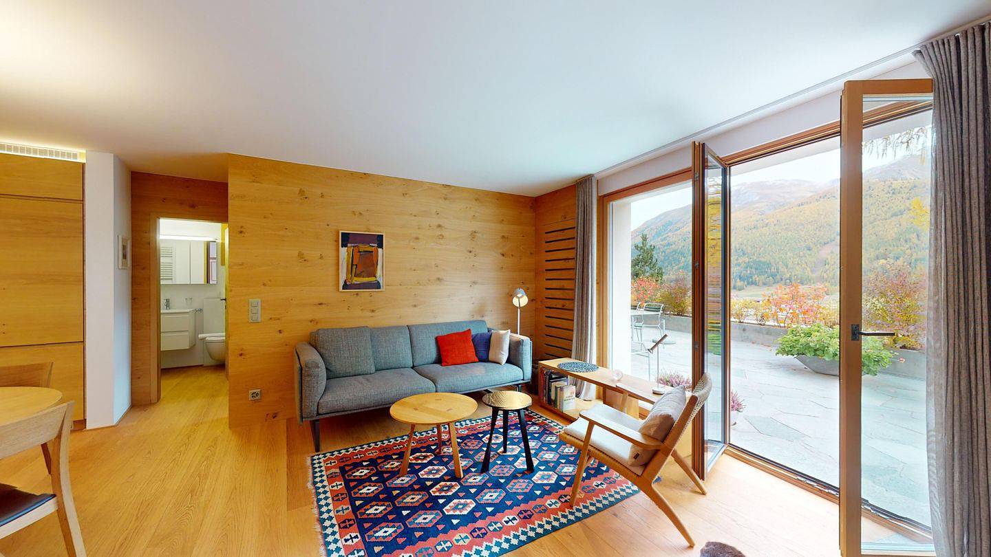 Ganze Wohnung, Ferienwohnung für 2 Personen mit Terrasse in Zuoz, Sankt Moritz