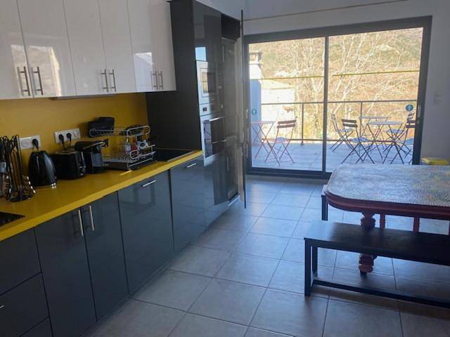 Double Room with Private Bathroom in Cozzano, Parc naturel régional de Corse