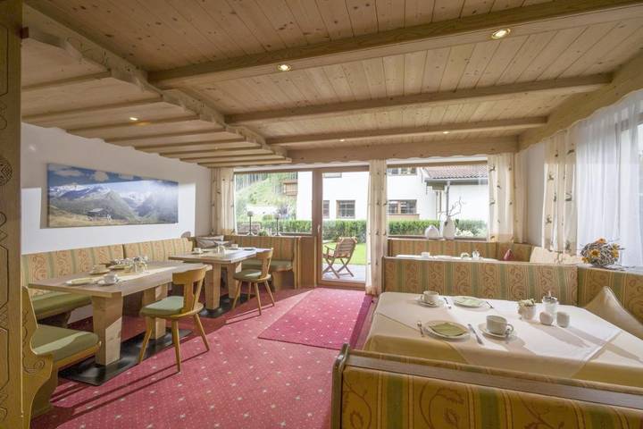 Chambre d’hôte pour 3 personnes, avec vue ainsi que jardin et sauna à Hintertux - 4