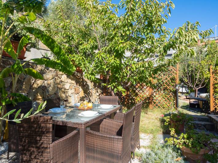 Ferielejlighed for 4 personer, med Balkon og Terrasse samt Have i San Remo