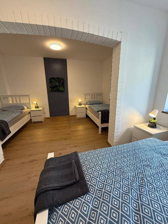 Ferienwohnung für 5 Personen, mit Terrasse und Garten in Bergheim