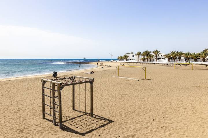 Appartement entier, Appartement de vacances pour 4 personnes avec terrasse in Playa Honda, San Bartolomé
