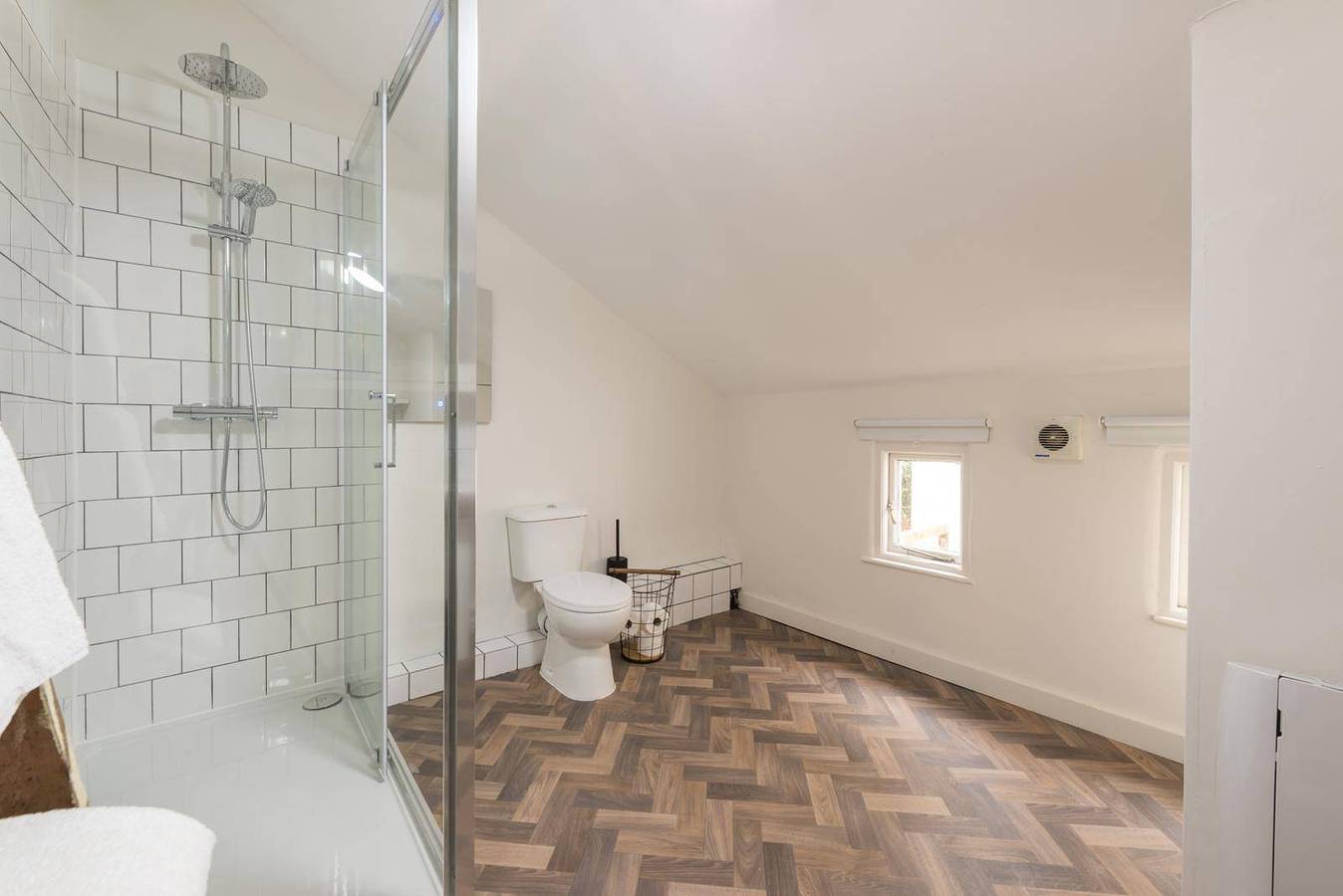 Ganze Ferienwohnung, 3 Bed Apartment Sleeps 7 - Pets Ok - Tv & Wifi in Botany Bay, Kent