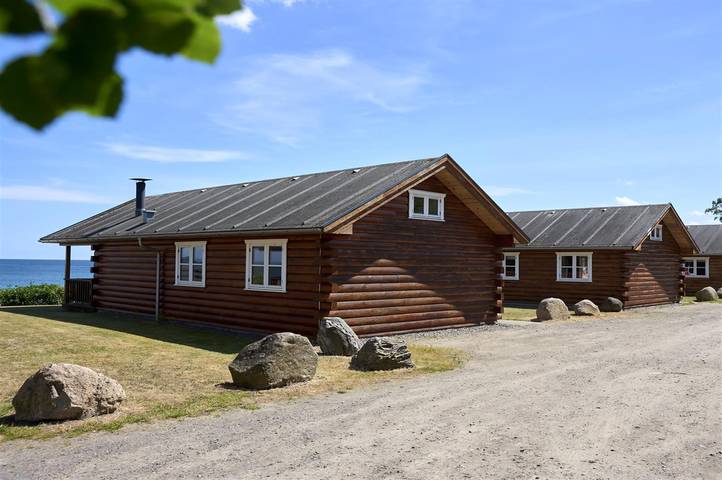 Pet friendly home in Allinge with Wifi in Sandkås, Allinge