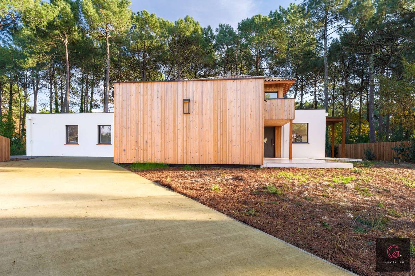 Biscarrosse Lac Villa de charme Pmr climatisée avec vue sur le golf  pour 8/10 personnes in Biscarrosse, Côte d’Argent