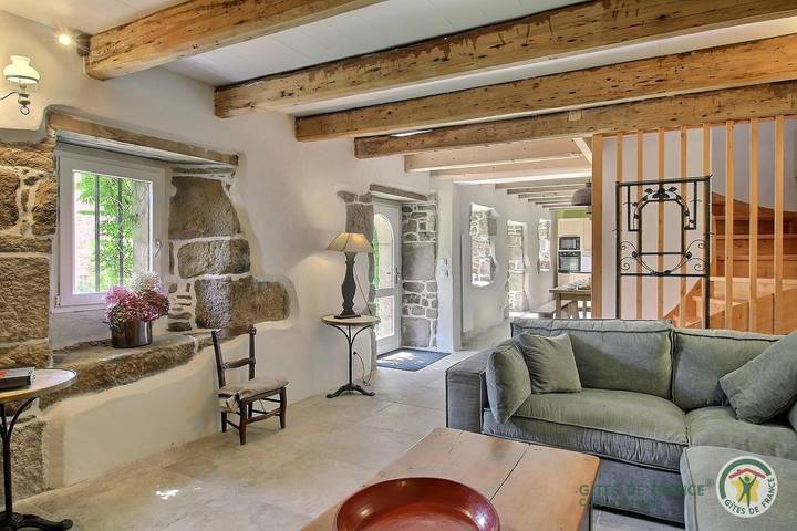 Gîte pour 14 personnes, avec jardin, animaux acceptés à Pleumeur-Bodou - 2