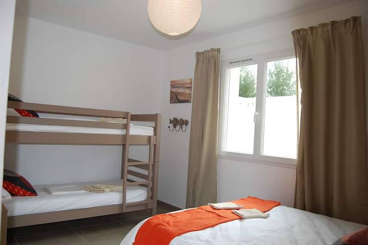 Villa pour 8 personnes, avec terrasse ainsi que jardin et jacuzzi au Grau-d'Agde - 2