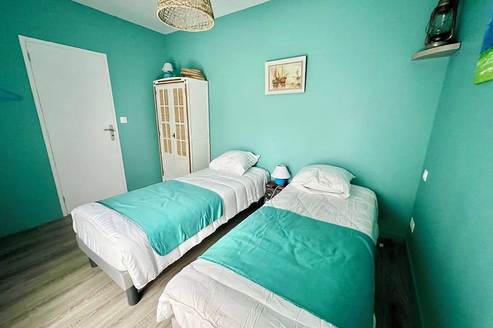 Large house 10 minutes from the town centre - Nice garden and petanque area in La Rochelle, La Rochelle und Umgebung