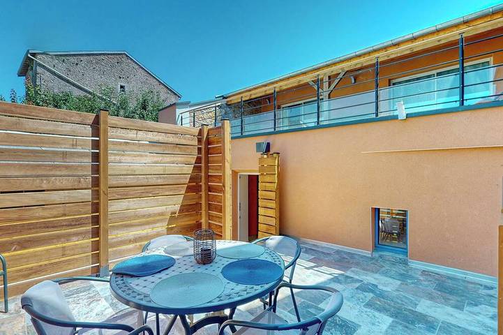 Location de vacances pour 5 personnes, avec Jacuzzi à Chaligny