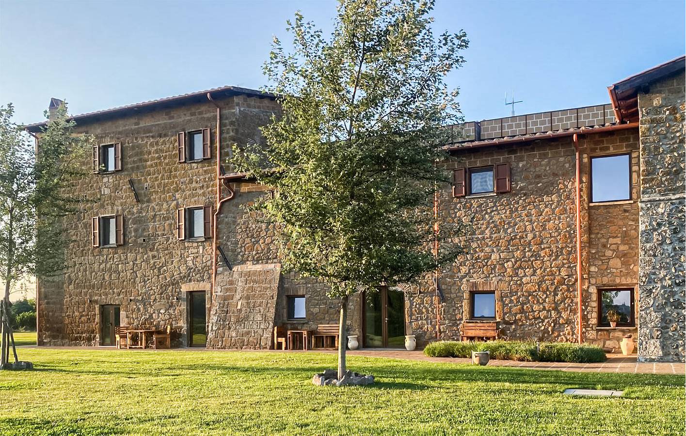 Ganze Ferienwohnung, Modernes Apartment mit WLAN, Klimaanlage und Parkplatz, 2 km von Civita entfernt in Lubriano, Viterbo Provinz