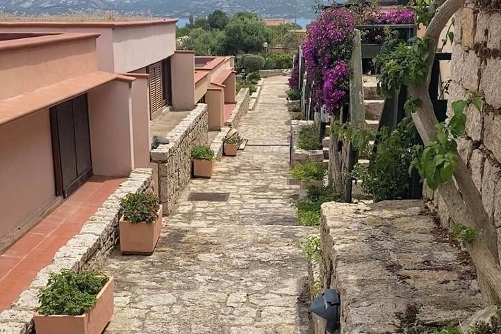 Ganze Wohnung, Casa Marisol mit herrlichem Meerblick und Entspannung in La Conia, Arzachena