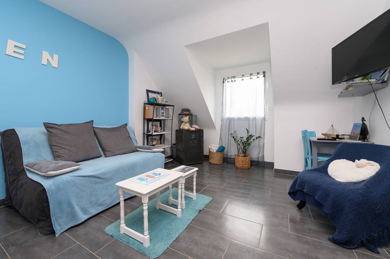 Appartement entier, Appartement 'Le Clos Du Pont, Zen' avec vue mer, piscine privée et Wi-Fi in Noyalo, Côte des Mégalithes