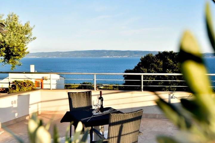 Vacation rental for 8 people, with hot tub in Split