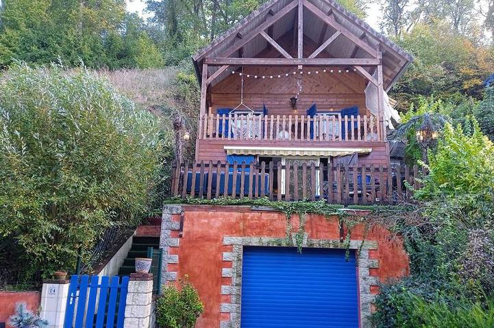 Chalet pour 6 personnes, avec Jacuzzi ainsi que Terrasse et Jardin