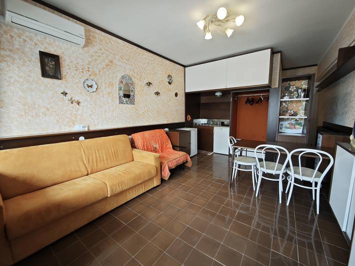 Ferienwohnung für 2 Personen, mit Terrasse in Lignano Sabbiadoro