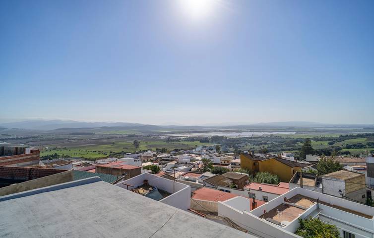 Benalup Oase: Modernes Apartment mit Pool, Grill und AC in Benalup-Casas Viejas, Costa de la Luz