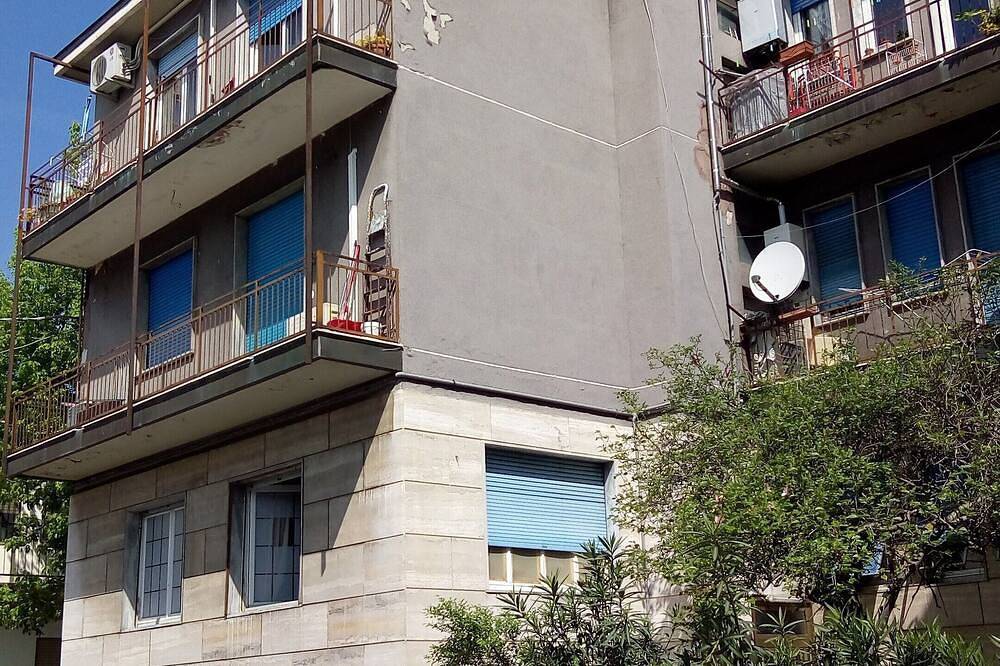 Ganze Wohnung, Spacious two-bedroom apartment. 750 meters from Linate Airport. in Segrate, Mailand Provinz