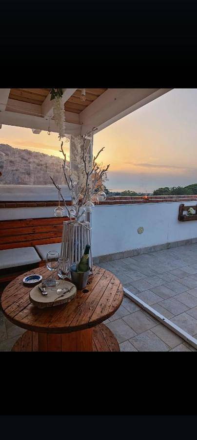 Appartement entier, Two-Bedroom House in Capaci, Province de Palerme
