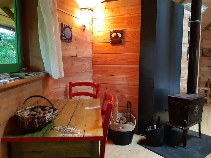 Gîte pour 6 personnes, avec jardin à Cambounès - 4