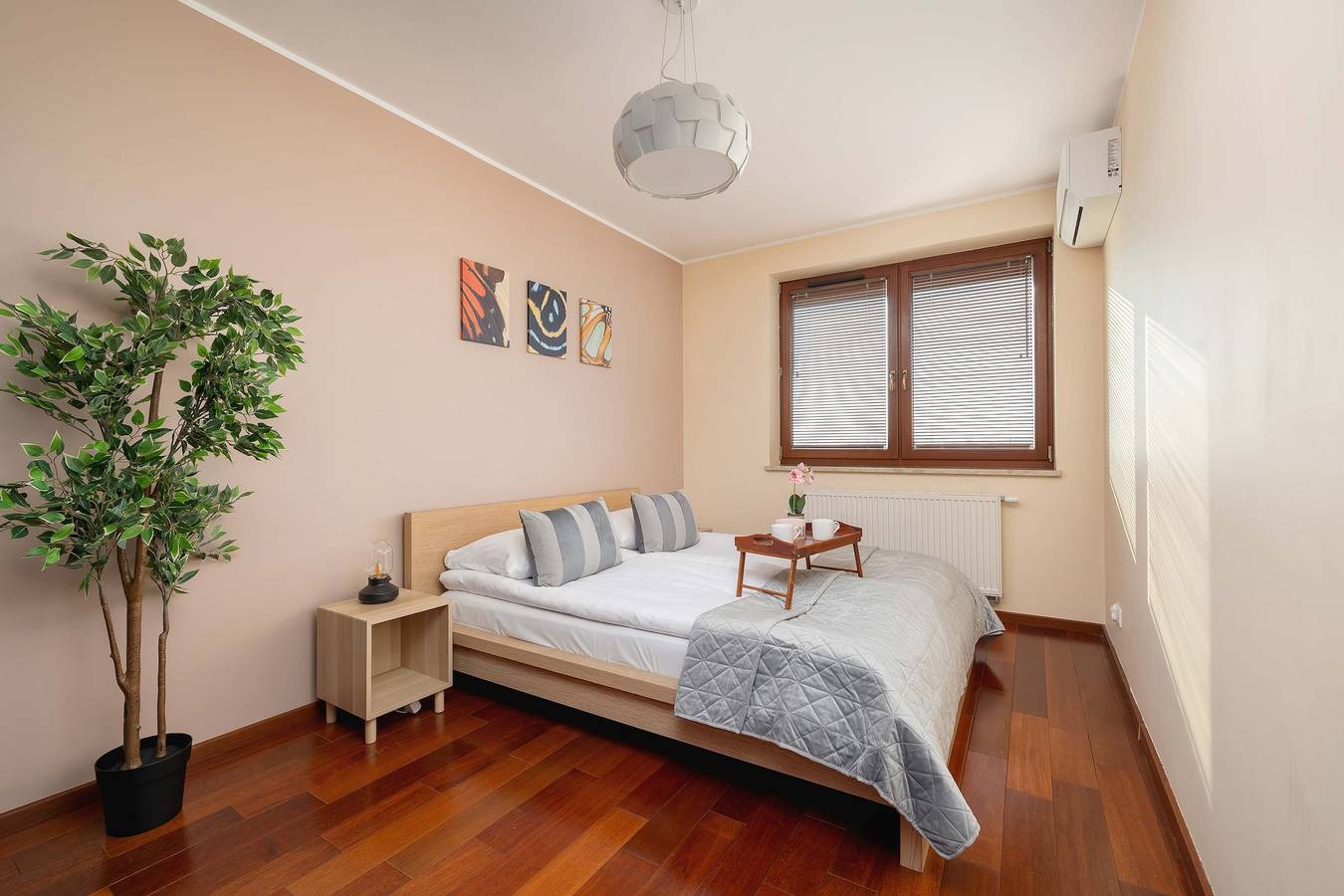 Ganze Wohnung, Exceptional Apartment with Balcony by Noclegi Renters in Dębniki, Krakau