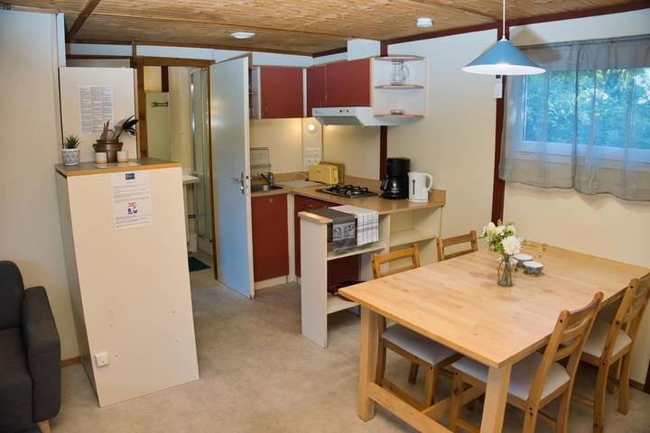 Location de vacances pour 5 personnes, avec terrasse ainsi que jardin et piscine à Gaillac - 2