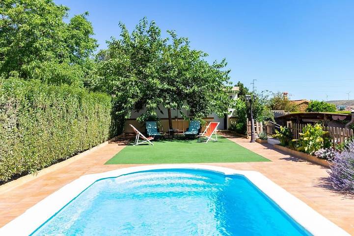 Casa de vacaciones para 4 personas, con piscina y jardín - 1