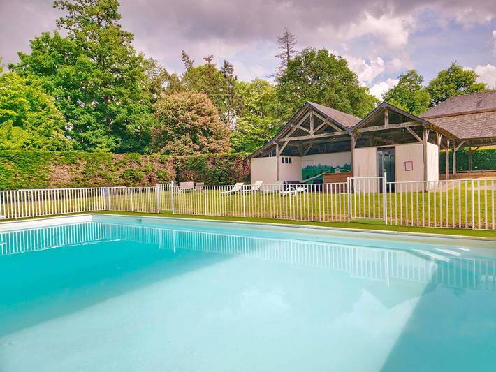 Chambre d’hôte pour 2 personnes, avec vue ainsi que piscine et jardin dans Mayenne - 4