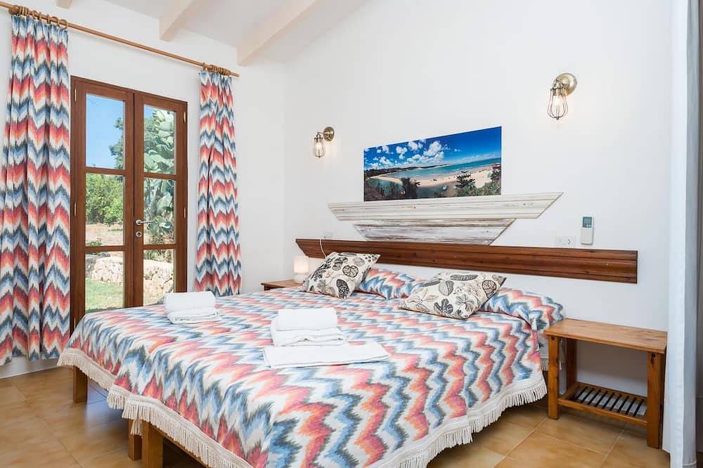 Villa Rural Can Rito for 16 people, 15 minutes from the beach in Felanitx, South Majorca