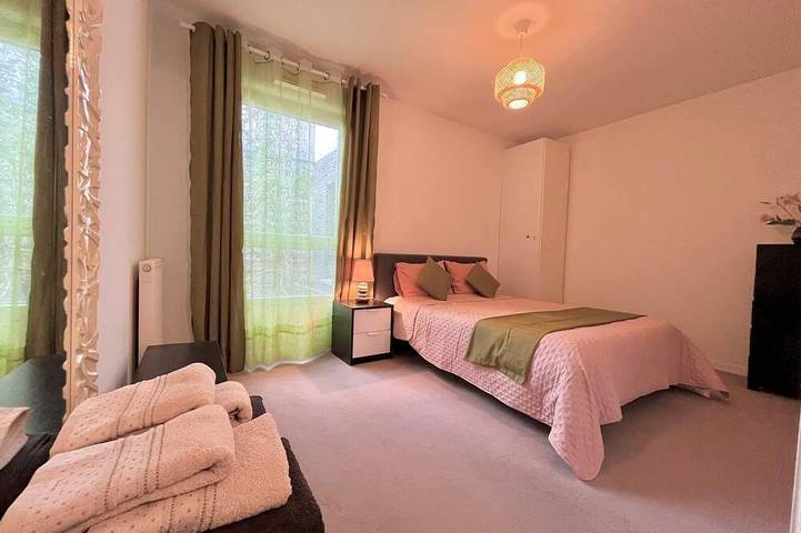 Ganze Wohnung, Créteil, comfortable apartment 700m from the metro. Private parking lot in Créteil, Val-de-Marne