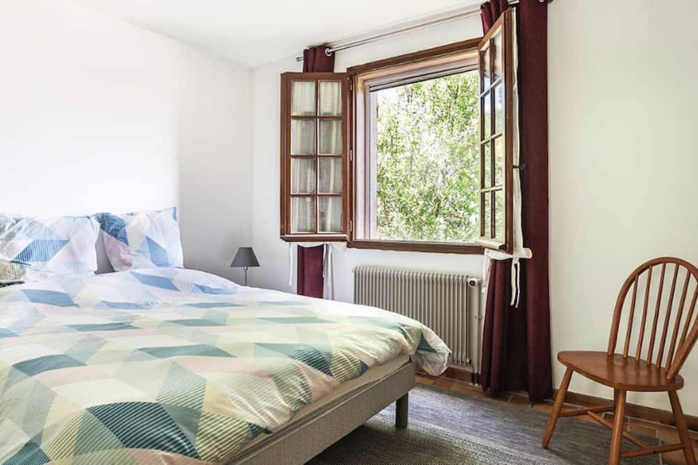 Villa Belle-Vue. Fully equipped in Taradeau, Region de Draguignan