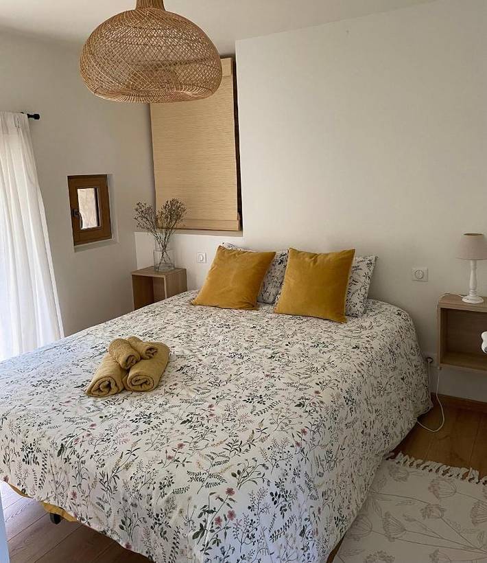 Location de vacances pour 5 personnes, avec vue et jardin ainsi que piscine et balcon à Soyans - 2