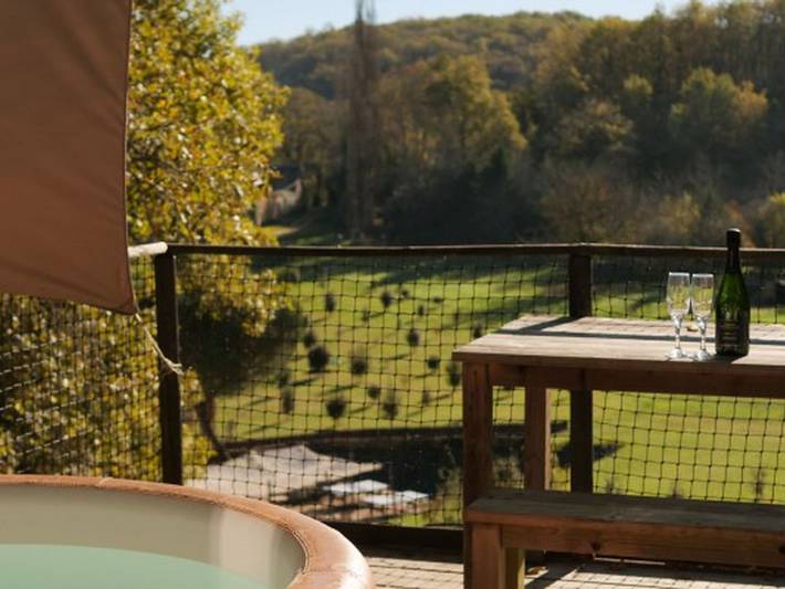 Location de vacances pour 2 personnes, avec piscine à Saint-Amand-de-Coly - 3