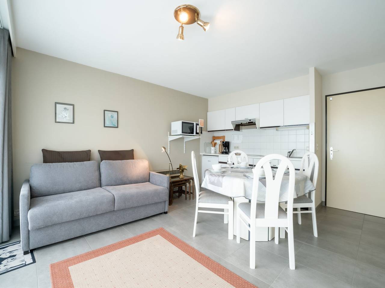 Ganze Wohnung, Astrid 704 with balcony in Bredene, Belgische Küste