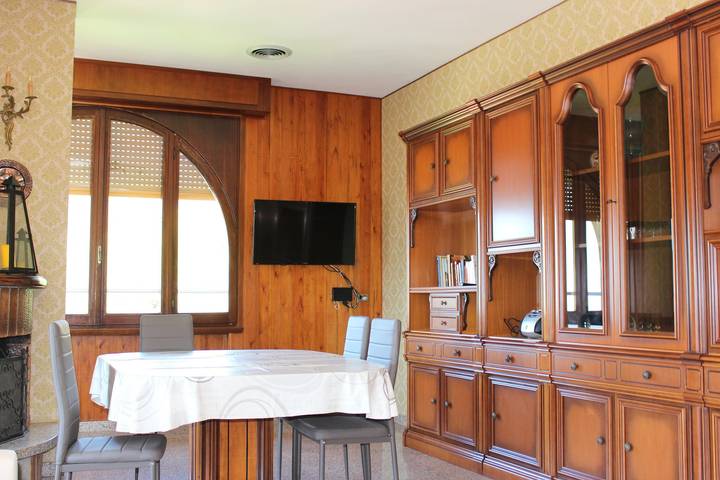 Ferienhaus für 4 Personen, mit Garten und Balkon sowie Seeblick, mit Haustier in Tignale - 2