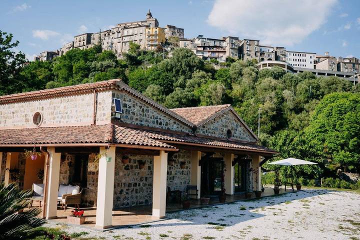 B&b per 3 persone, con Terrazza e Giardino nonché Panorama a Vibonati