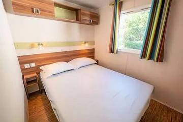 Camping pour 4 Personnes dans La Boissière-de-Montaigu, Région de La Roche-sur-Yon, Photo 1