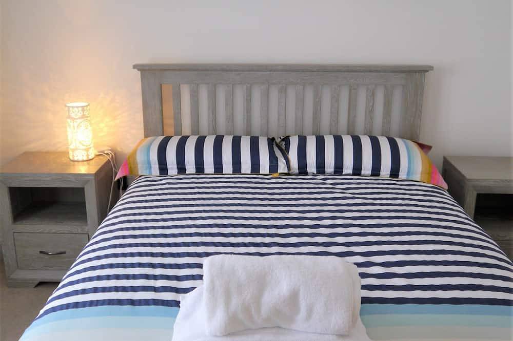 Driftwood -  a house that sleeps 8 guests  in 3 bedrooms in Kippford, Dumfries and Galloway