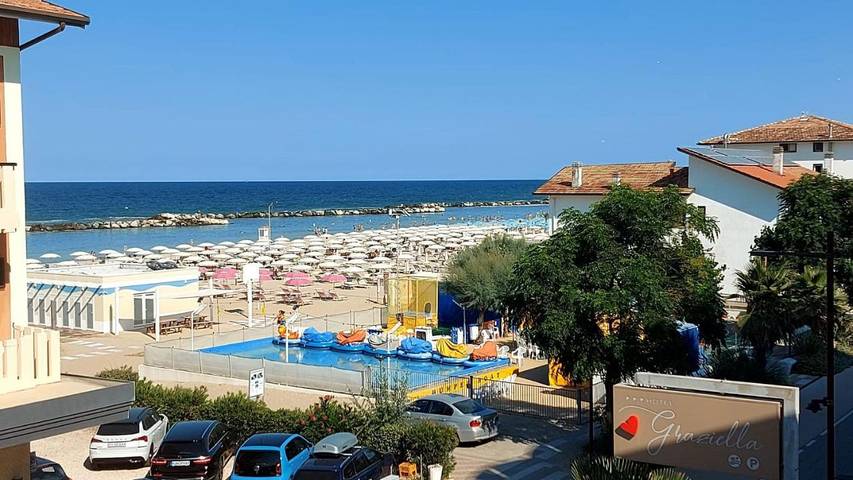 Ferienwohnung für 5 Personen, mit Ausblick und Terrasse in Torre Pedrera