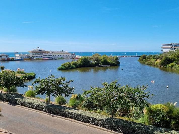 Gîte pour 4 personnes, avec balcon et vue sur le lac dans Plage de Tanchet - 2