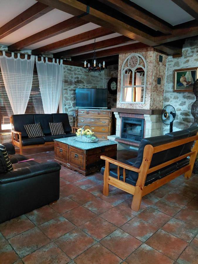 Casa rural para 8 personas, con terraza además de vistas y jardín en Carrera - 2