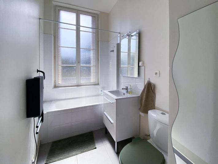 Gîte pour 2 personnes, avec Vue dans Thermes Callou - 2