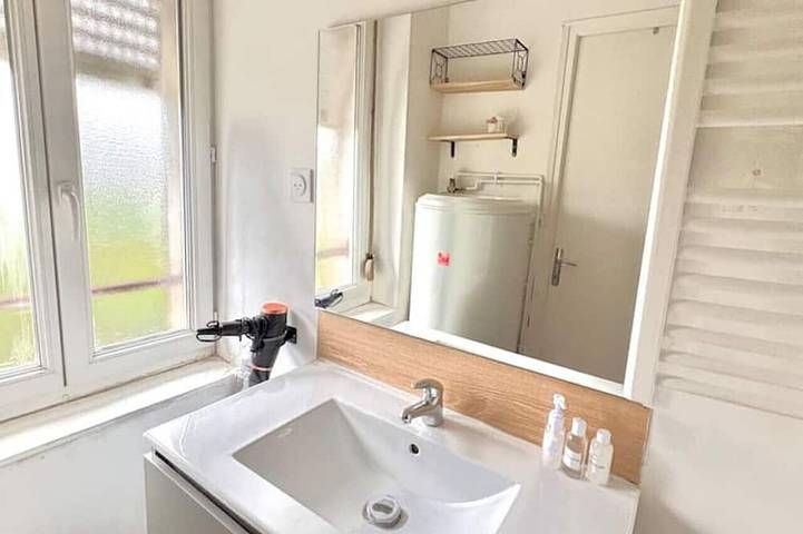 Entire apartment, Studio Dedicated office Autonomous arrival Valenciennes in Valenciennes, Valenciennes region