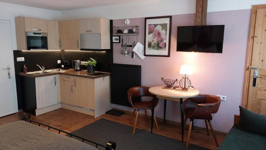 Ferienwohnung für 2 Personen, mit Balkon und Ausblick in Lermoos - 2